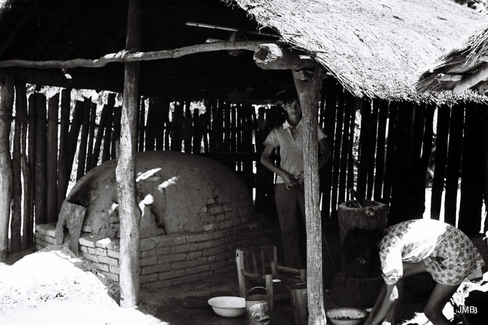 AÑO 1972 - BLANCO Y NEGRO - VIDA CAMPESINA EN PARAGUAY (JOSÉ MARÍA BLANCH)